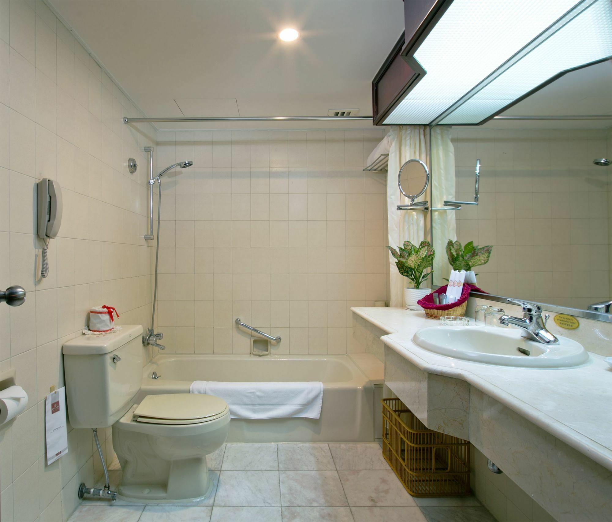 Yindo Jasper Hotel Zhuhai Exterior photo